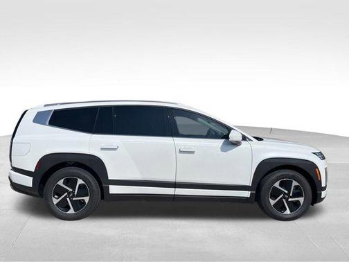 2026 Hyundai IONIQ 9 SE