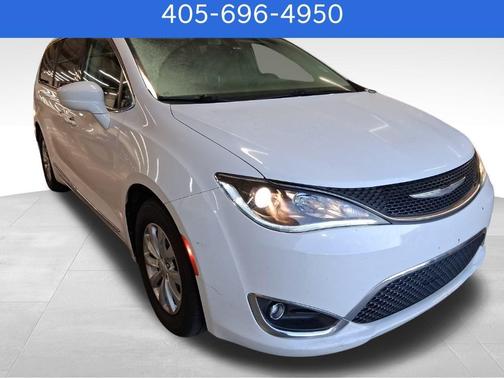 2018 Chrysler Pacifica Touring-L