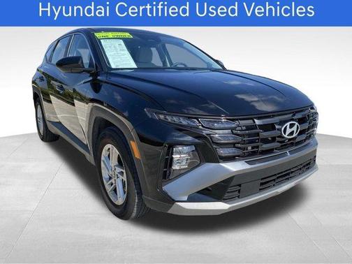 2025 Hyundai TUCSON SE