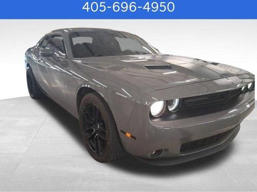 2017 Dodge Challenger SXT