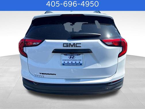Summit White 2021 GMC Terrain SLT