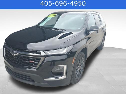 Mosaic Black Metallic 2022 Chevrolet Traverse RS