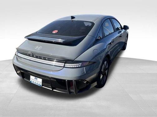 2025 Hyundai IONIQ 6 SE