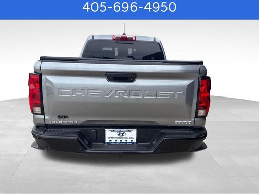 Sterling Gray Metallic 2024 Chevrolet Colorado WT
