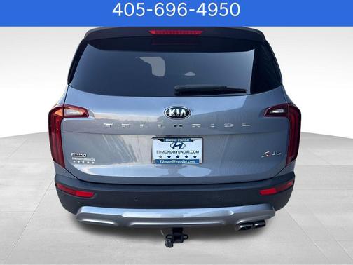 Everlasting Silver 2021 Kia Telluride S