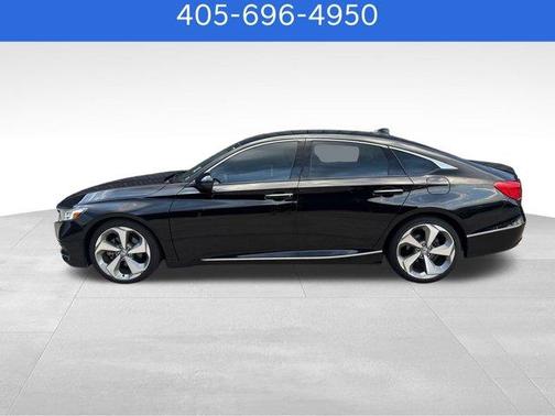 Crystal Black Pearl 2018 Honda Accord Touring 2.0T