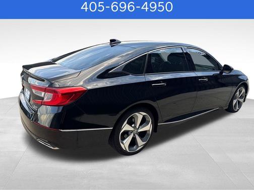 Crystal Black Pearl 2018 Honda Accord Touring 2.0T