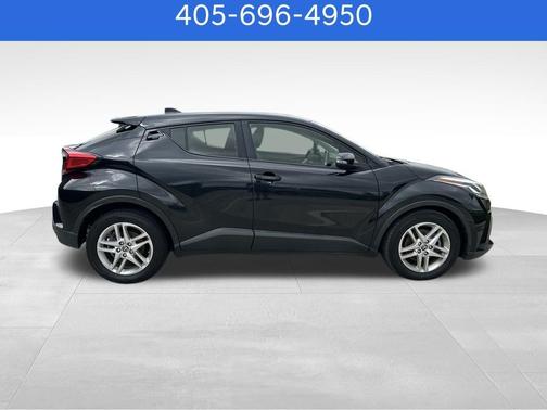 2021 Toyota C-HR LE