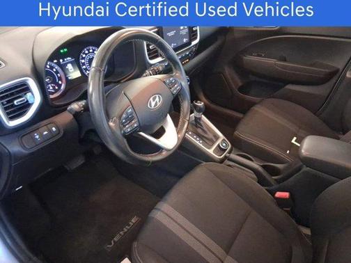 2022 Hyundai VENUE SEL