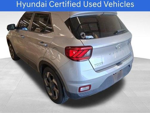 2022 Hyundai VENUE SEL