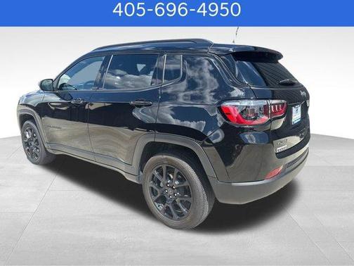 Diamond Black 2026 Jeep Compass Latitude
