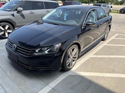 2016 Volkswagen Passat 1.8T R-Line