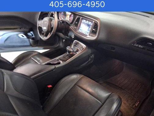 2017 Dodge Challenger SXT