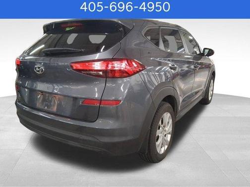 2021 Hyundai TUCSON SE