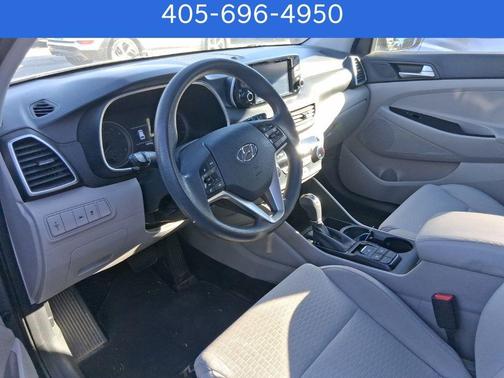 2021 Hyundai TUCSON SE