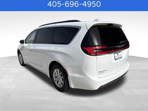 2022 Chrysler Pacifica Touring-L