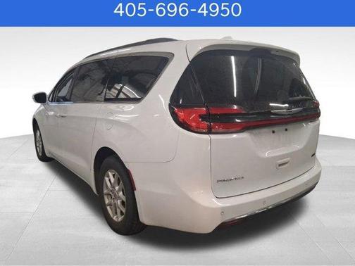 2022 Chrysler Pacifica Touring-L