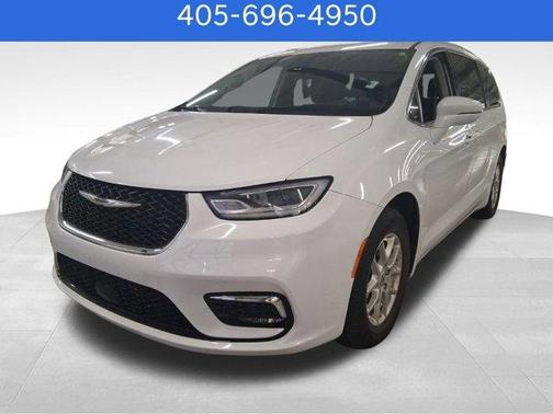 2022 Chrysler Pacifica Touring-L