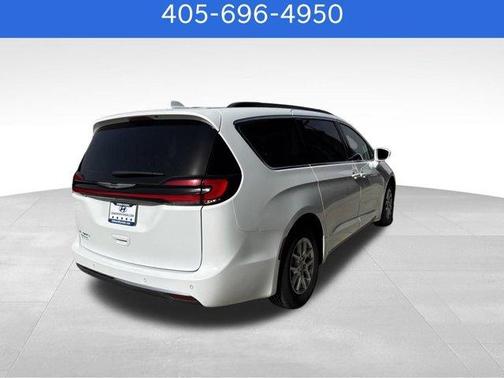 2022 Chrysler Pacifica Touring-L