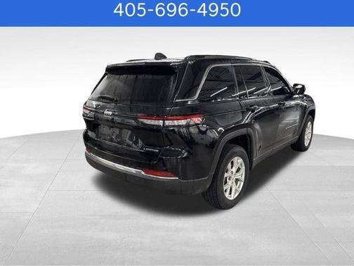 Diamond Black 2023 Jeep Grand Cherokee Limited