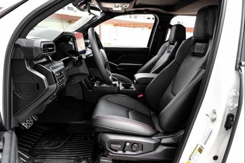 Ice Cap w/Black Roof 2025 Toyota Tacoma Hybrid TRD Pro