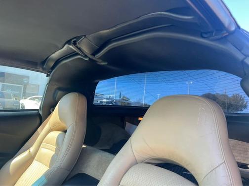 2004 Chevrolet Corvette Base