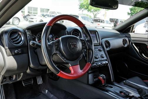 2014 Nissan GT-R Black Edition