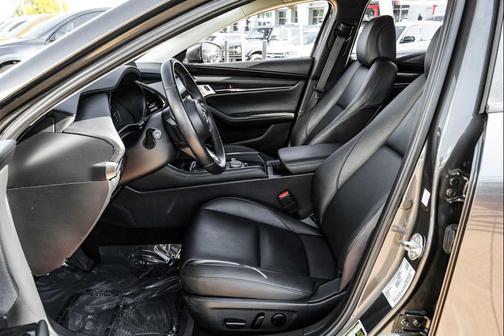 2019 Mazda Mazda3 FWD w/Preferred Package