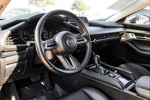 2019 Mazda Mazda3 FWD w/Preferred Package