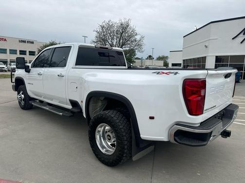 Summit White 2022 Chevrolet Silverado 3500 LTZ