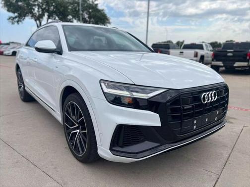 2020 Audi Q8 55 Premium Plus
