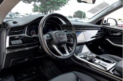 2020 Audi Q8 55 Premium Plus