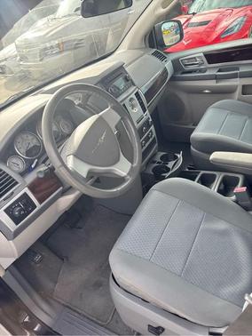 2010 Chrysler Town & Country Touring