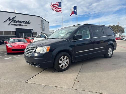2010 Chrysler Town & Country Touring