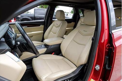 2019 Cadillac XT5 Premium Luxury