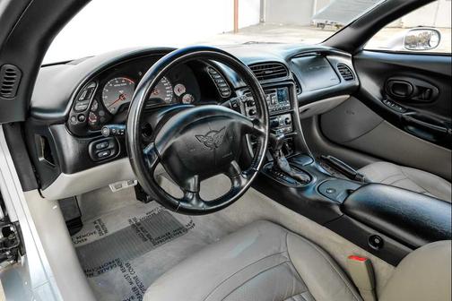 2000 Chevrolet Corvette Base