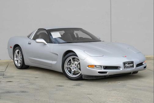 2000 Chevrolet Corvette Base