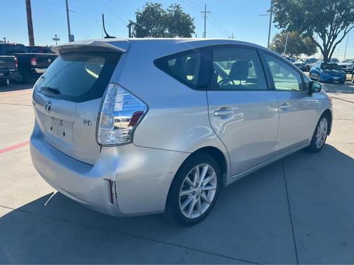 2013 Toyota Prius v Two