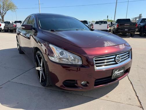 Midnight Garnet Metallic 2014 Nissan Maxima SV