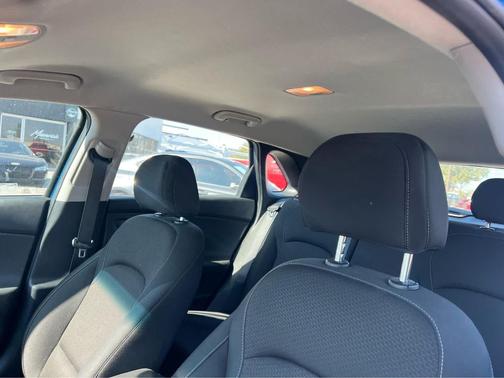 2018 Hyundai Elantra GT Base