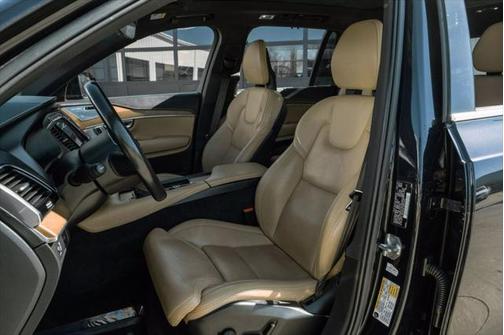 2017 Volvo XC90 T6 Inscription