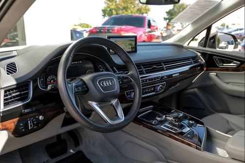 2017 Audi Q7 3.0T Prestige