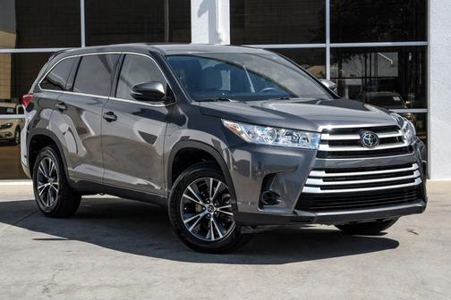 2017 Toyota Highlander LE