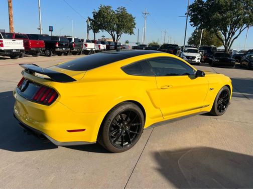 2017 Ford Mustang GT Premium