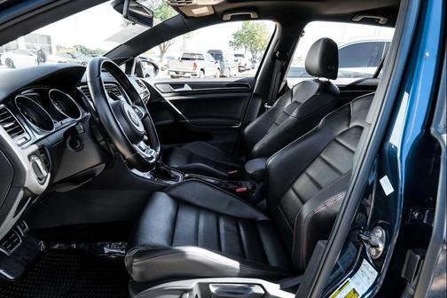 2016 Volkswagen Golf GTI 2.0T SE 4-Door