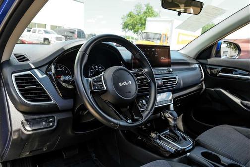 2022 Kia Seltos S