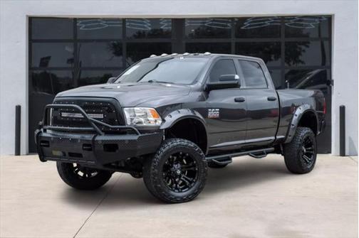2017 RAM 2500 Tradesman Crew Cab 4x4 6'4' Box