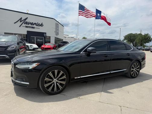 Onyx Black Metallic 2023 Volvo S90 B6 Plus