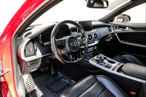 2018 Kia Stinger GT2