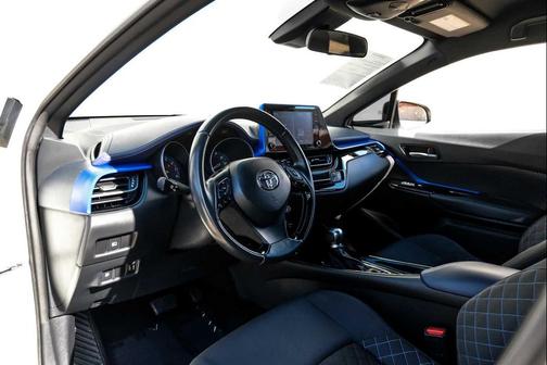 2021 Toyota C-HR XLE